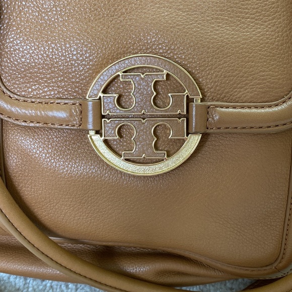 Tory Burch crossbody hobo - Picture 2 of 4